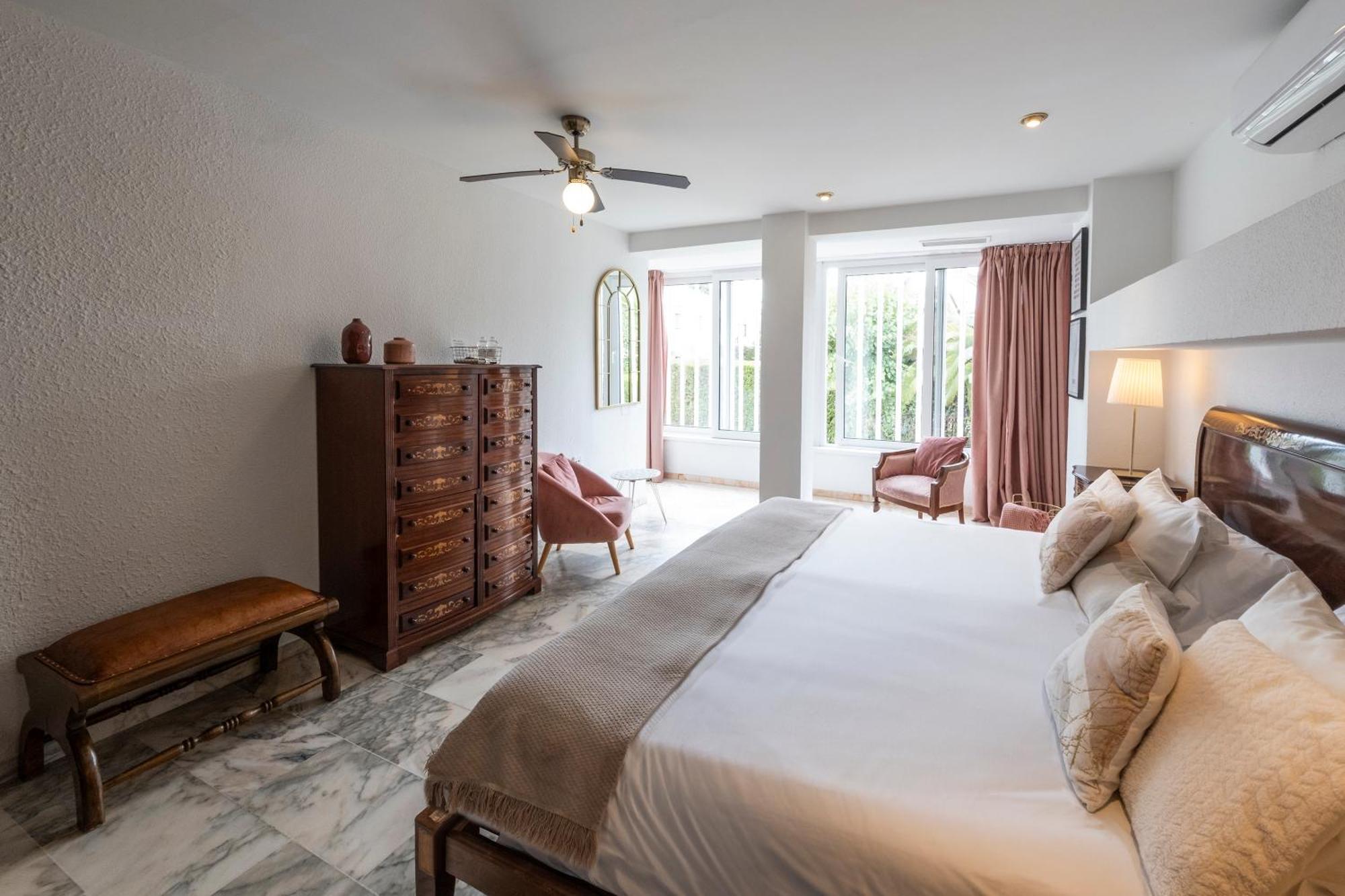 Hotel B&B Casa Arena Sevilla 托马雷斯 外观 照片